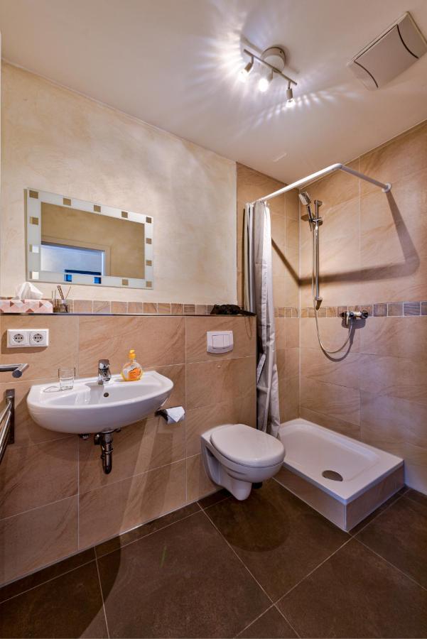 Jakobshof Freckenfeld Luaran gambar