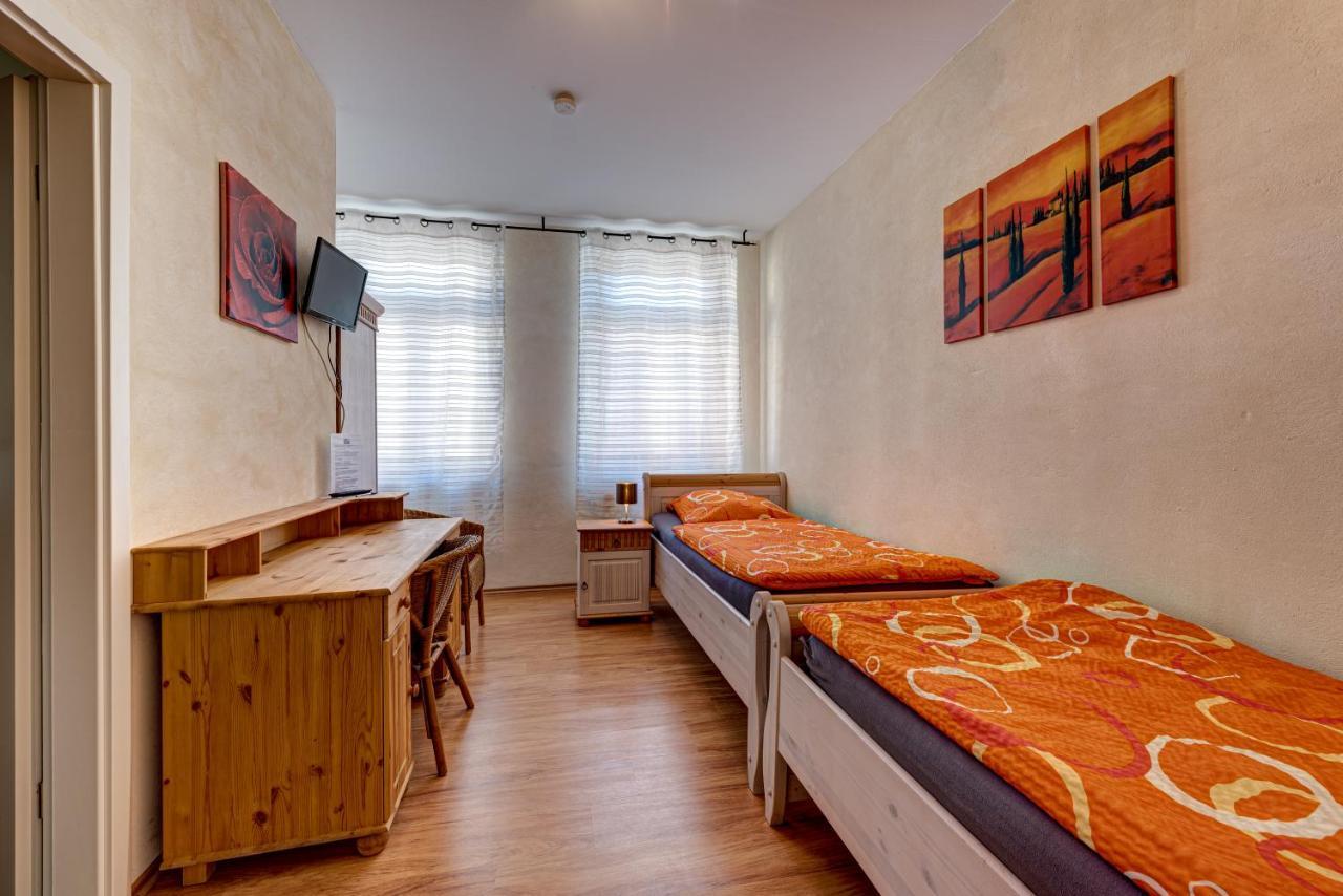 Jakobshof Freckenfeld Luaran gambar